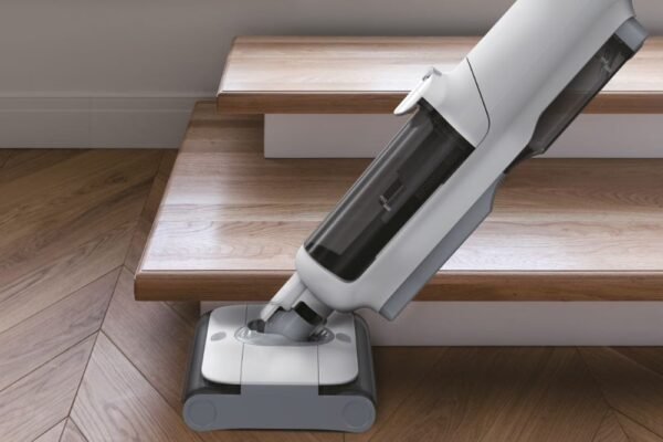 Hoover Kabelloser Nass-Trockensauger 220 Watt - HW 500 011